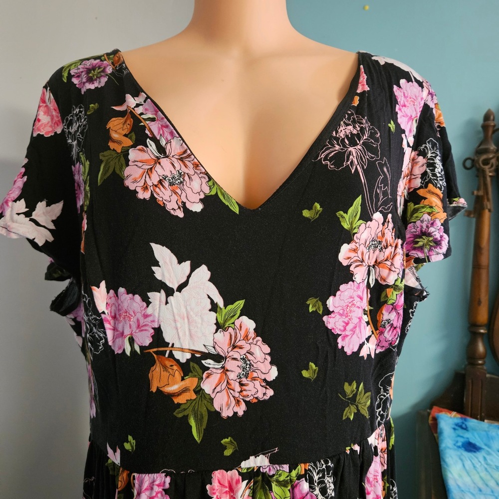 Torrid Floral Maxi Dress Womens 2 Black Pink V-Neck Short Sleeve Empire Waist - Picture 13 of 14